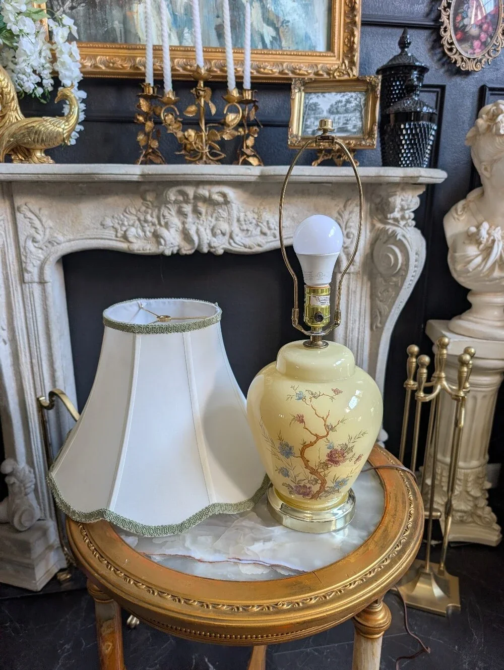 VTG Chinoiserie Ceramic Pale Yellow Floral Ginger Jar, Polished Metal Base 22